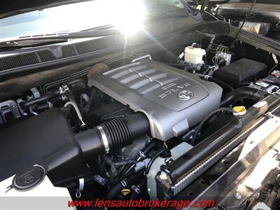 2010 Toyota Sequoia Platinum  *3rd Row Equipped Trade In Special! - Photo 26 - Tucson, AZ 85705