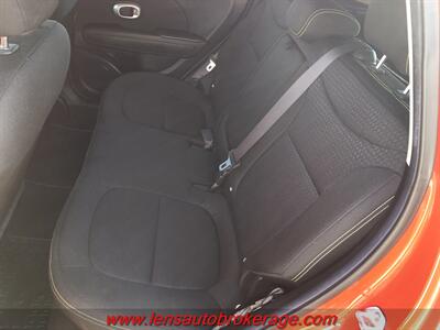 2015 Kia Soul +   - Photo 17 - Tucson, AZ 85705