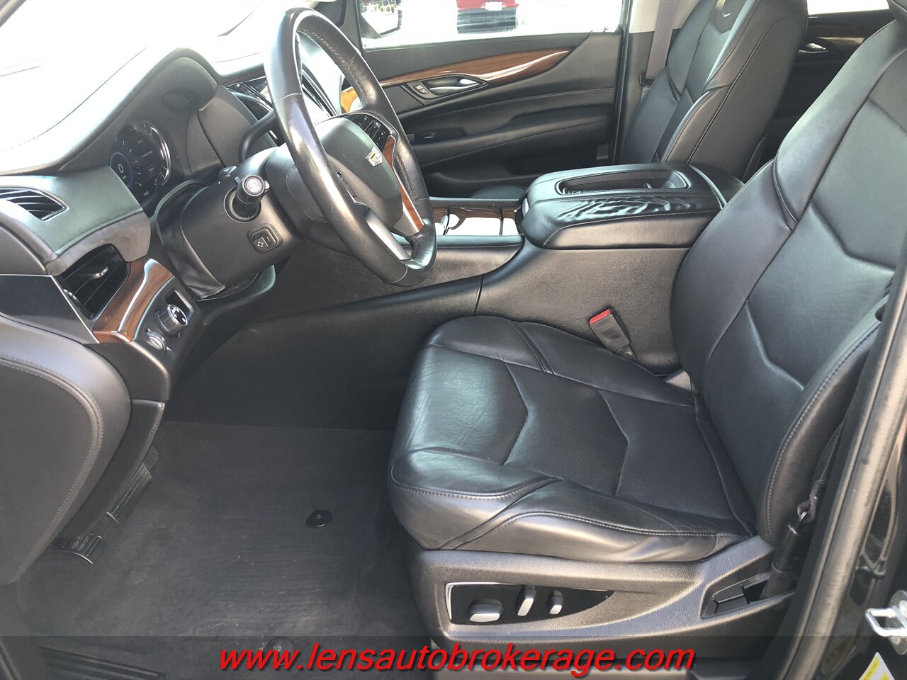 2017 Cadillac Escalade Standard photo 11