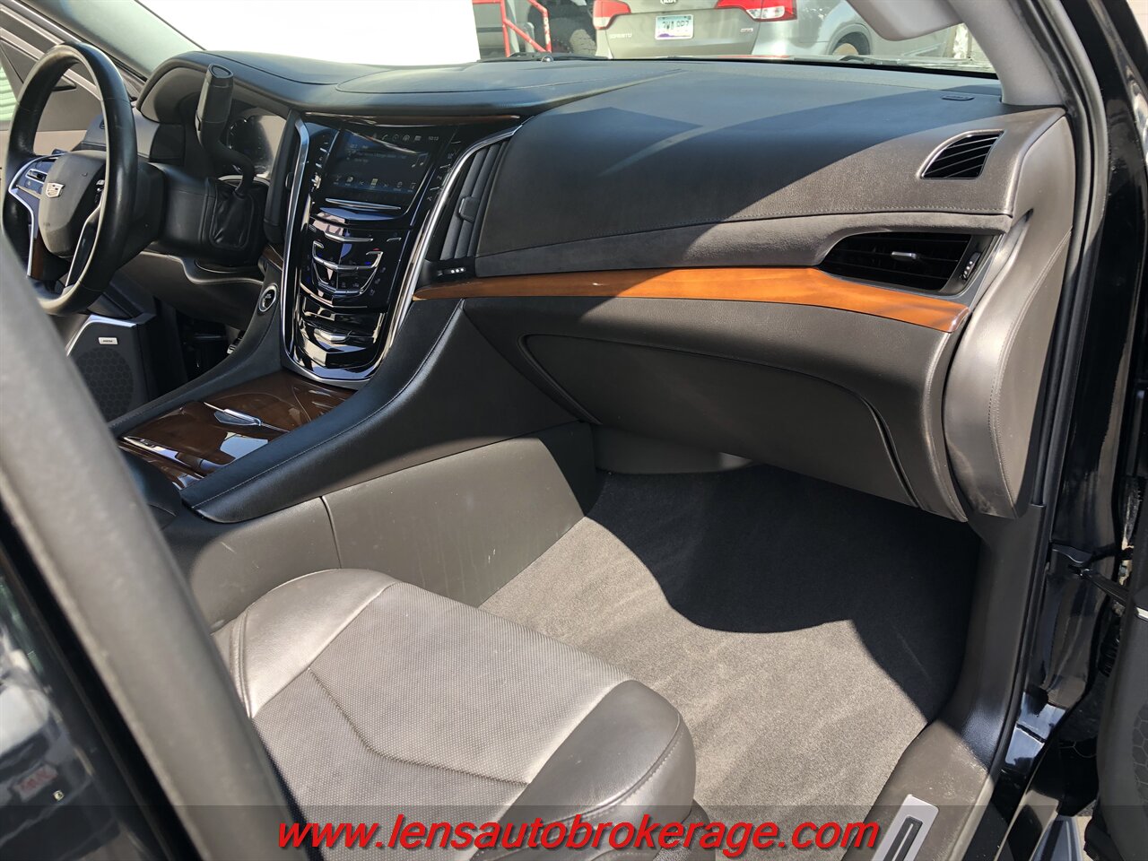 2017 Cadillac Escalade Standard photo 20