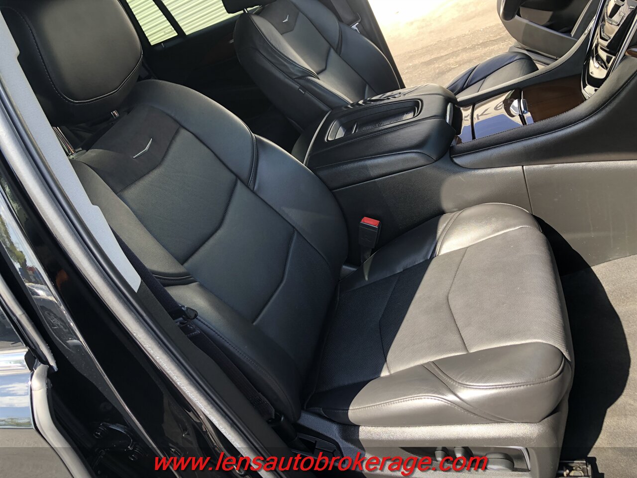 2017 Cadillac Escalade Standard photo 21