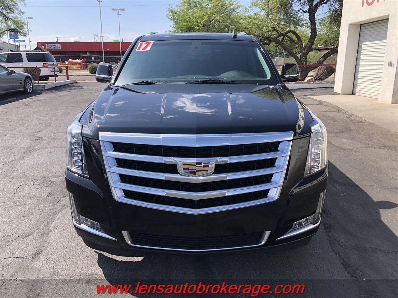 2017 Cadillac Escalade Standard photo 3