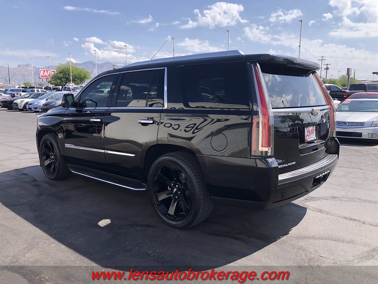 2017 Cadillac Escalade Standard photo 6