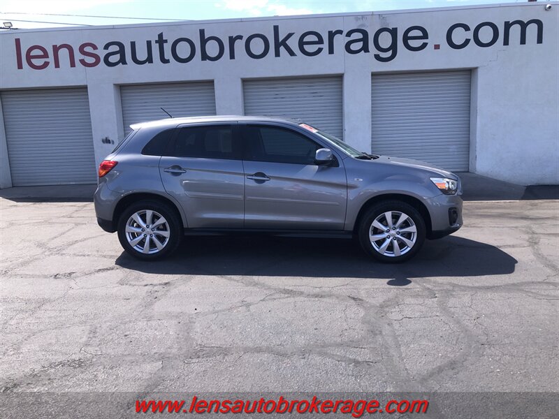 2014 Mitsubishi Outlander Sport ES  