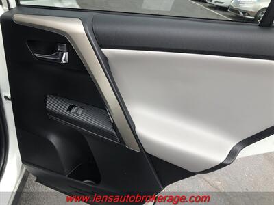 2015 Toyota RAV4 Limited  *AWD! - Photo 22 - Tucson, AZ 85705