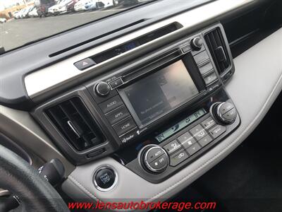 2015 Toyota RAV4 Limited  *AWD! - Photo 16 - Tucson, AZ 85705