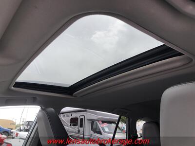 2015 Toyota RAV4 Limited  *AWD! - Photo 18 - Tucson, AZ 85705