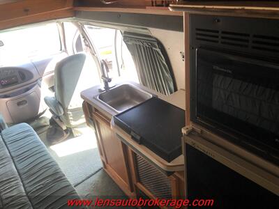 1997 Coachmen M-19 Class B  *Only 74k Miles! Fully Contained RV! - Photo 21 - Tucson, AZ 85705