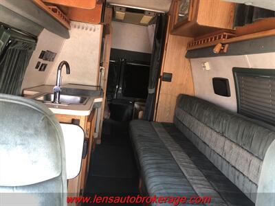 1997 Coachmen M-19 Class B  *Only 74k Miles! Fully Contained RV! - Photo 24 - Tucson, AZ 85705