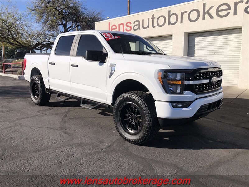 2023 Ford F-150 XLT  *5.0L V8 SuperCrew 4x4!