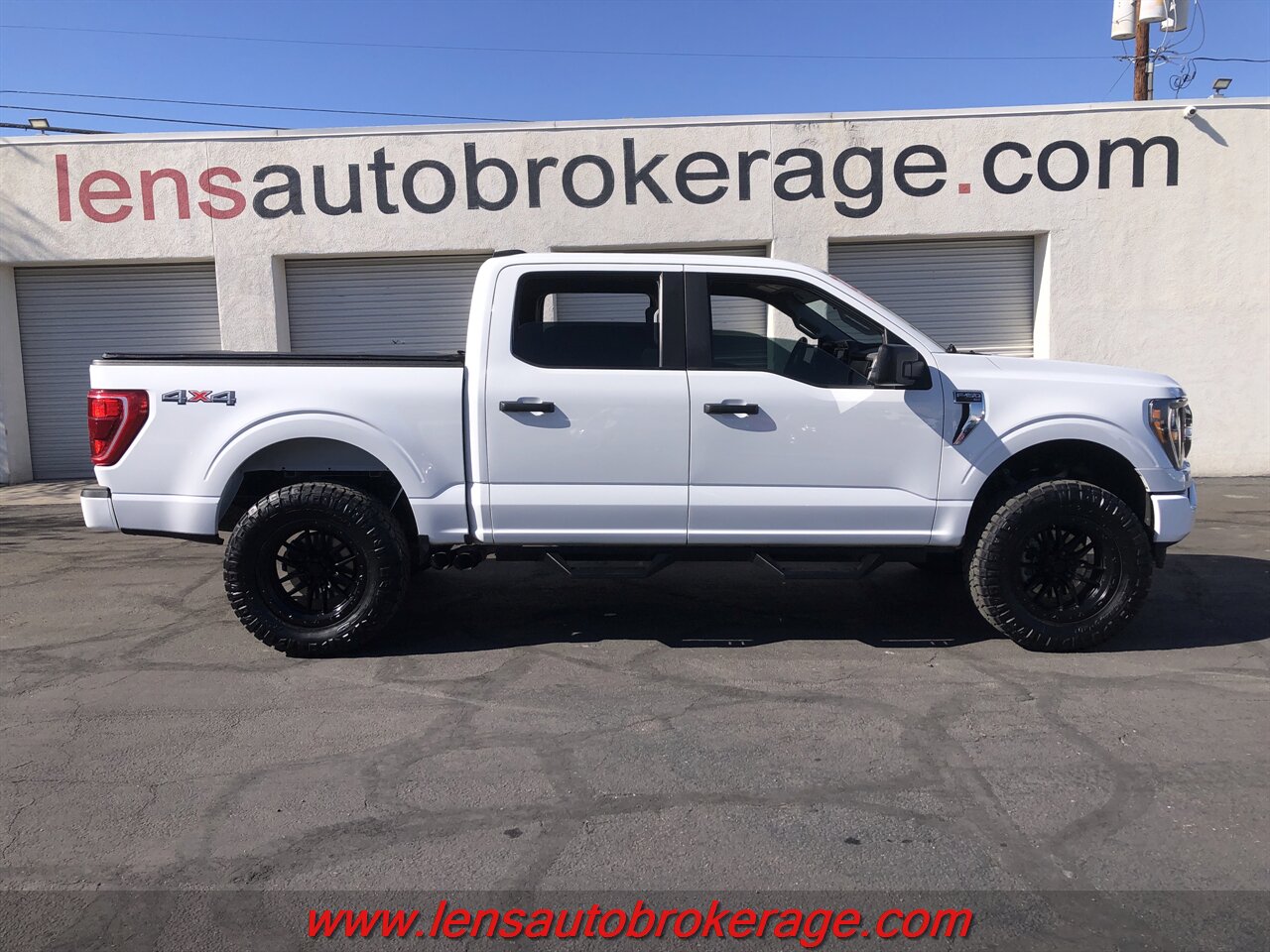 2023 Ford F-150 XLT  *Super Nice SuperCrew 4x4! - Photo 1 - Tucson, AZ 85705