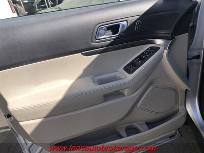 2013 Ford Explorer   - Photo 9 - Tucson, AZ 85705