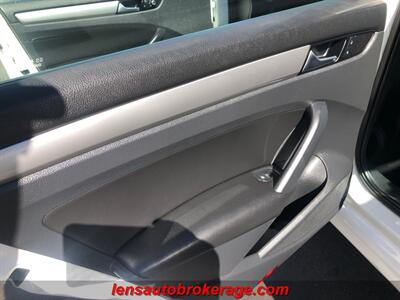 2015 Volkswagen Passat 1.8T Wolfsburg Editi   - Photo 16 - Tucson, AZ 85705