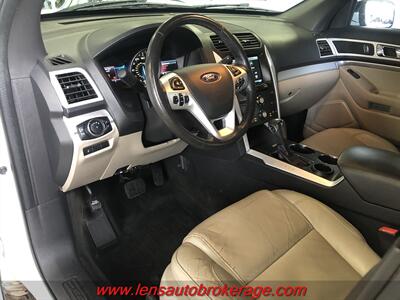 2014 Ford Explorer XLT  *3rd Row Equipped!* - Photo 6 - Tucson, AZ 85705