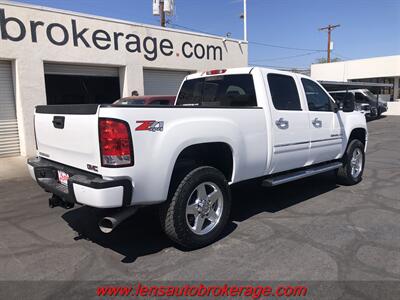 2011 GMC Sierra 2500 Denali  Duramax Diesel 4x4! *CARFAX 1 OWNER! - Photo 8 - Tucson, AZ 85705