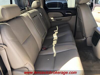 2011 GMC Sierra 2500 Denali  Duramax Diesel 4x4! *CARFAX 1 OWNER! - Photo 18 - Tucson, AZ 85705
