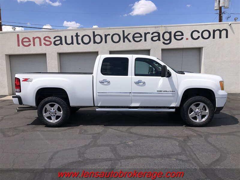 2011 GMC Sierra 2500 Denali  Duramax Diesel 4x4! *CARFAX 1 OWNER!