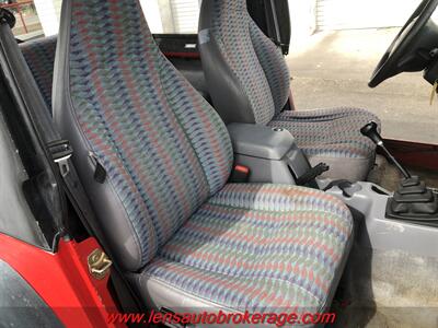 1997 Jeep Wrangler Sport   - Photo 17 - Tucson, AZ 85705