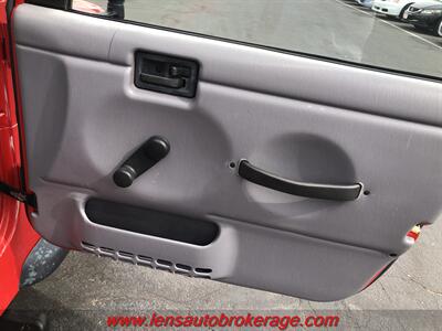 1997 Jeep Wrangler Sport   - Photo 16 - Tucson, AZ 85705