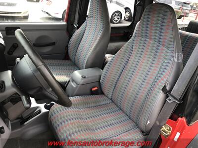 1997 Jeep Wrangler Sport   - Photo 11 - Tucson, AZ 85705