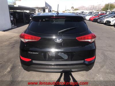 2016 Hyundai TUCSON SE  *Carfax 1 Owner! - Photo 7 - Tucson, AZ 85705