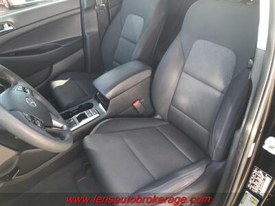 2016 Hyundai TUCSON SE  *Carfax 1 Owner! - Photo 12 - Tucson, AZ 85705