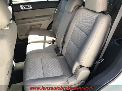 2013 Ford Explorer XLT  *3rd Row Equipped! - Photo 16 - Tucson, AZ 85705