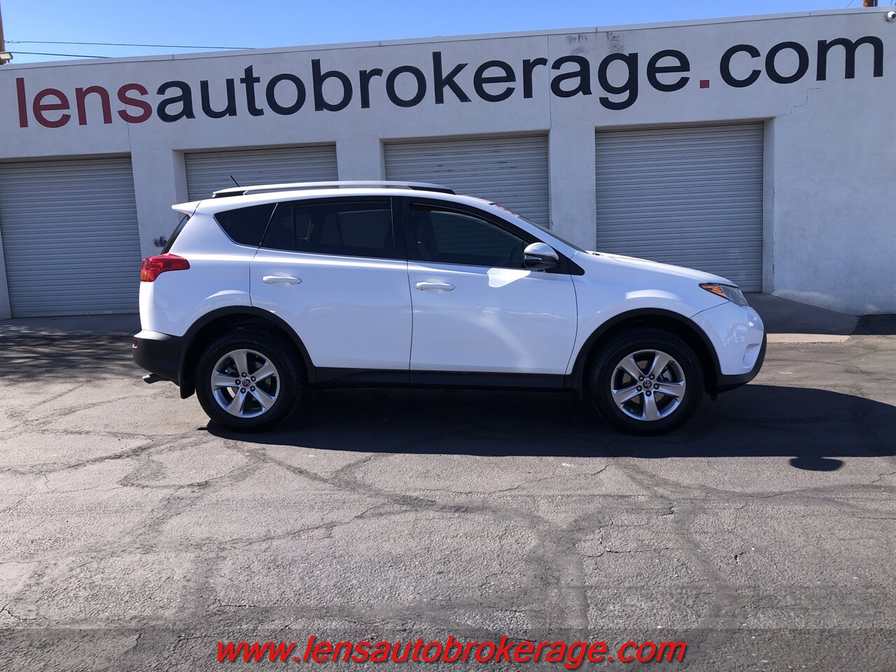 2015 Toyota RAV4 XLE  *NEW ARRIVAL! - Photo 1 - Tucson, AZ 85705