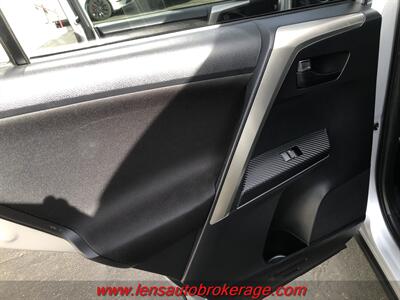 2013 Toyota RAV4 XLE  *Hard To Beat Rav! - Photo 17 - Tucson, AZ 85705