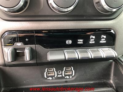 2022 RAM 3500 Big Horn  *Bad A$$ Cummins Crew Cab 4x4 Dually! - Photo 14 - Tucson, AZ 85705