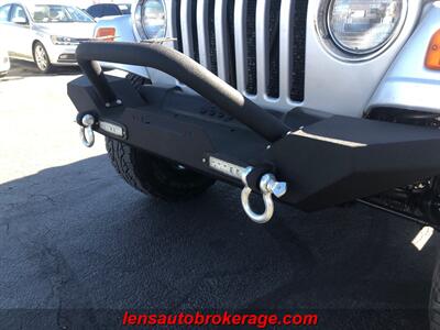 2005 Jeep Wrangler Unlimited   - Photo 23 - Tucson, AZ 85705