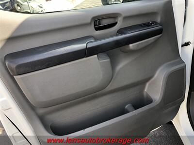 2016 Nissan NV 3500 HD SL  *Nice 12 Passenger Van! - Photo 9 - Tucson, AZ 85705
