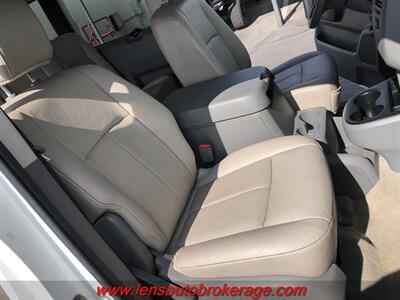 2016 Nissan NV 3500 HD SL  *Nice 12 Passenger Van! - Photo 22 - Tucson, AZ 85705