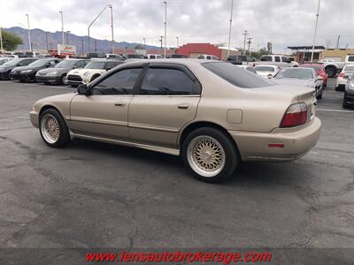 1997 Honda Accord LX  *Trade In Special! - Photo 5 - Tucson, AZ 85705