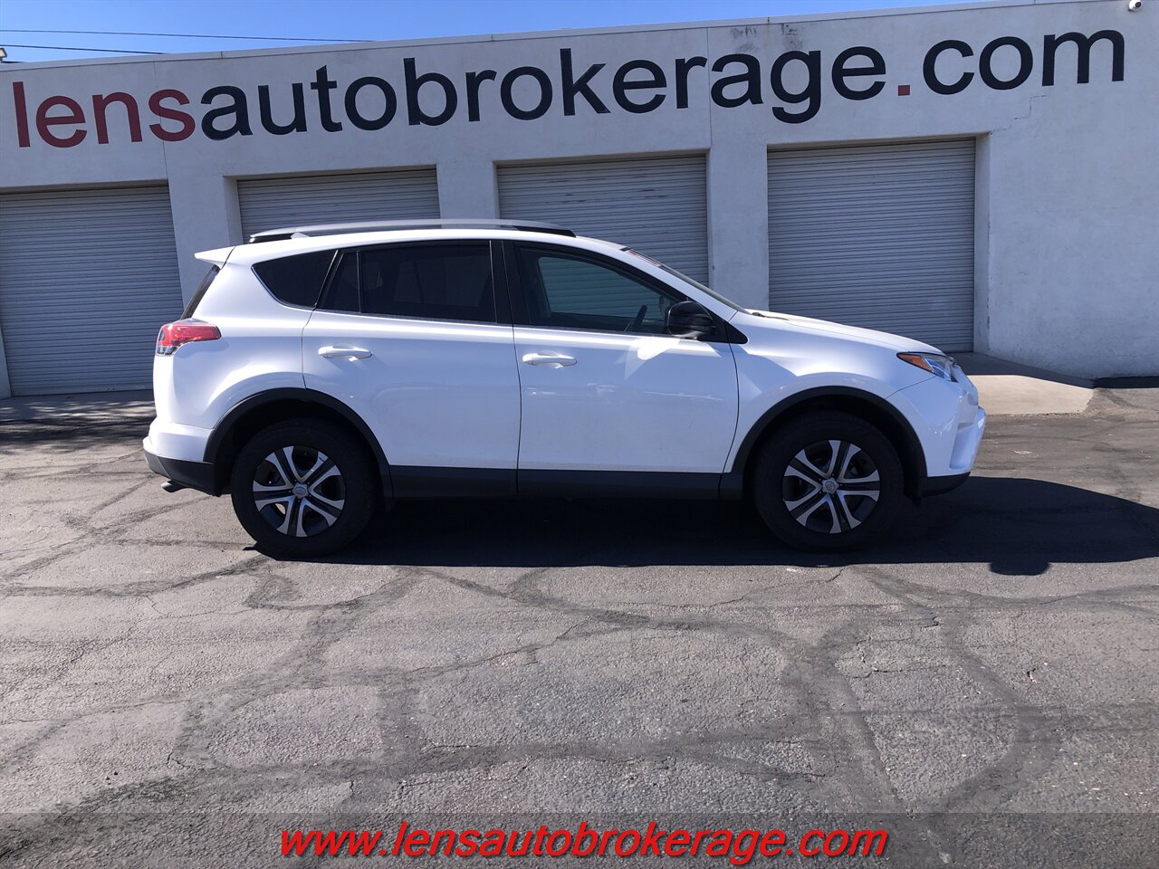 2017 Toyota RAV4 LE  *Only 50k Miles! Fresh In! - Photo 1 - Tucson, AZ 85705