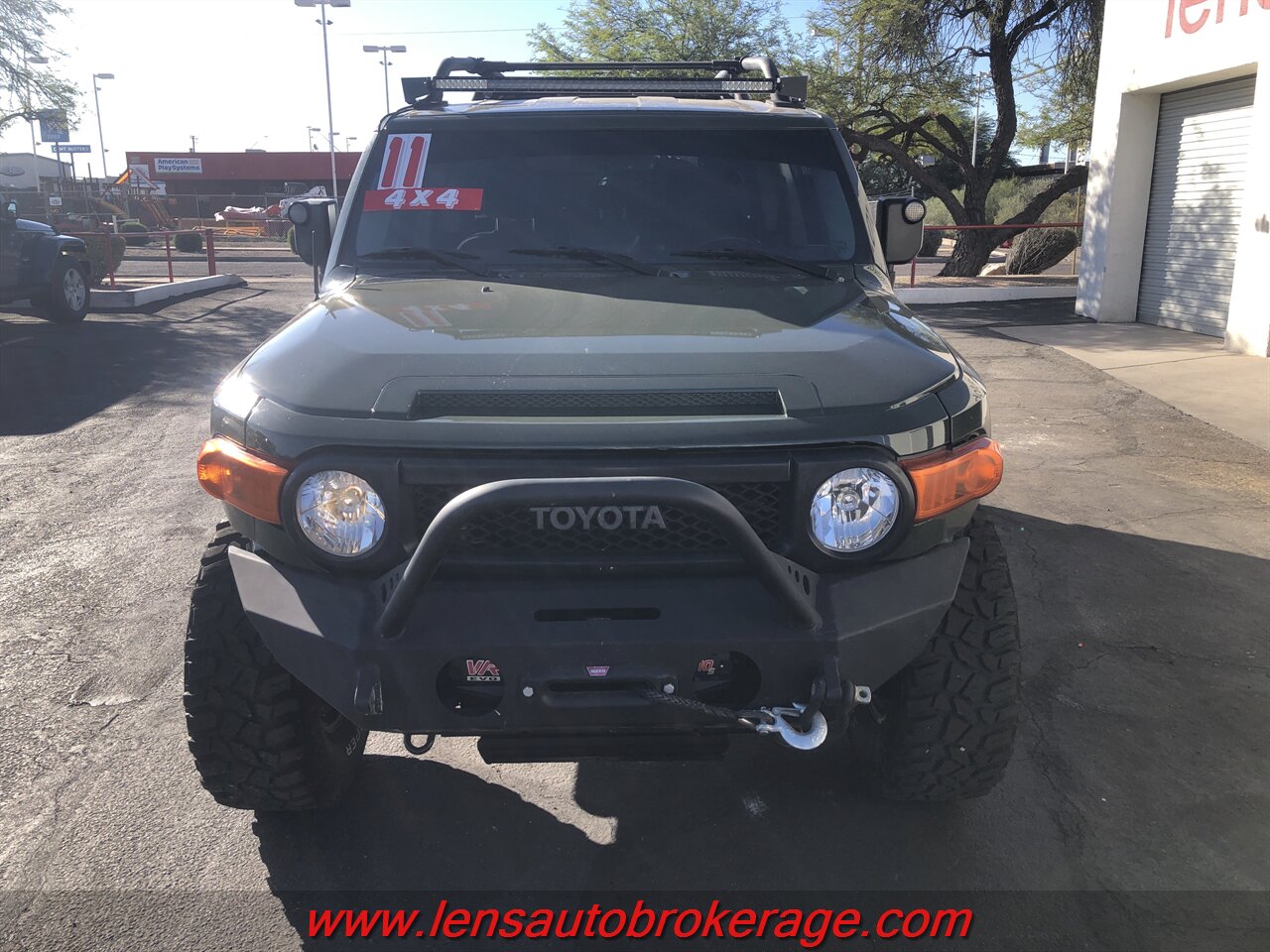 2011 Toyota FJ Cruiser Base photo 2