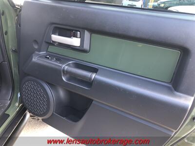 2011 Toyota FJ Cruiser   - Photo 14 - Tucson, AZ 85705