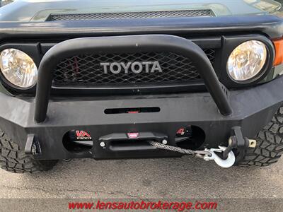 2011 Toyota FJ Cruiser   - Photo 23 - Tucson, AZ 85705