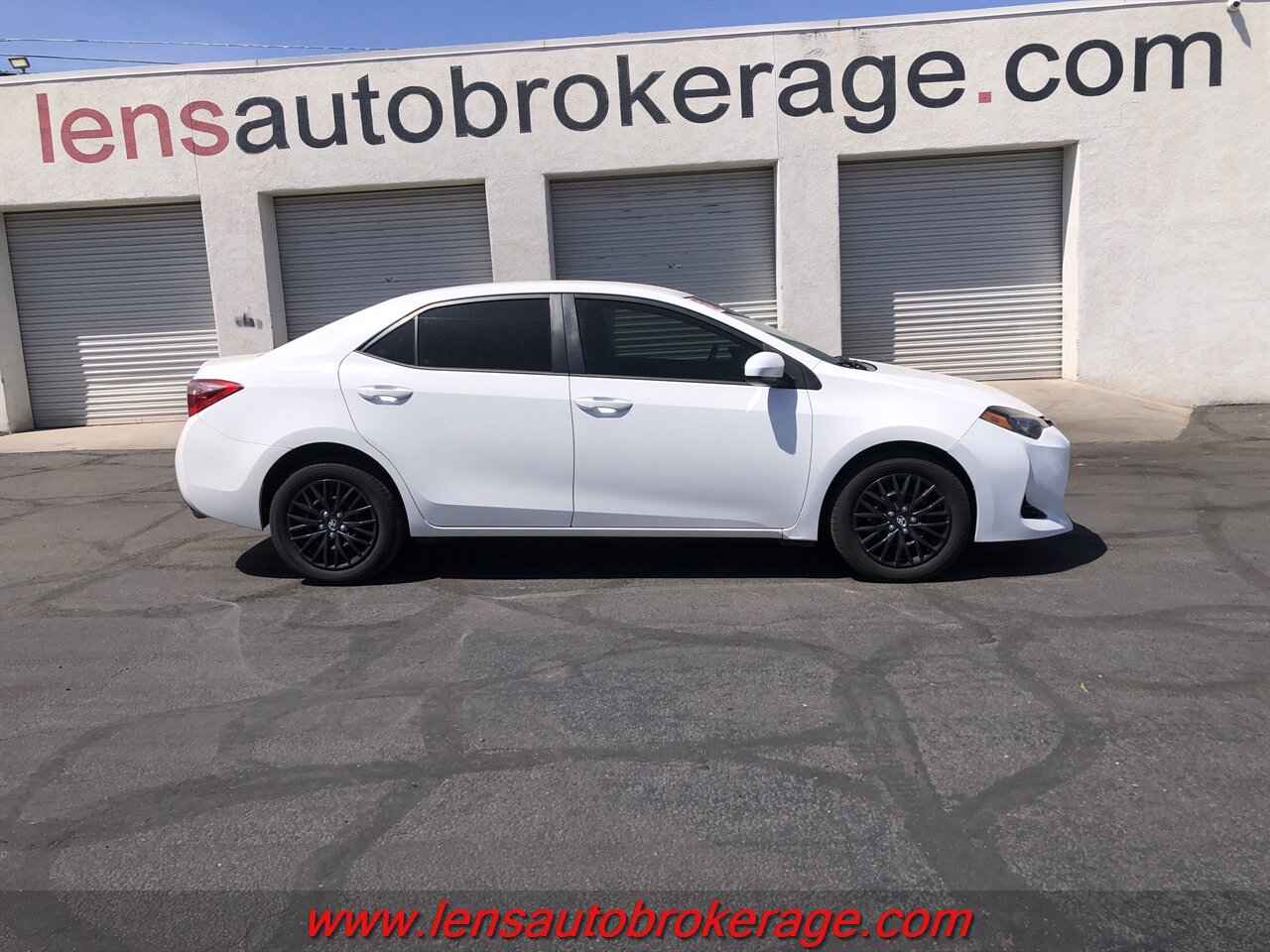 2018 Toyota Corolla LE   - Photo 1 - Tucson, AZ 85705