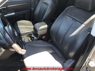 2012 Hyundai SANTA FE Limited  **COMING SOON!** - Photo 11 - Tucson, AZ 85705