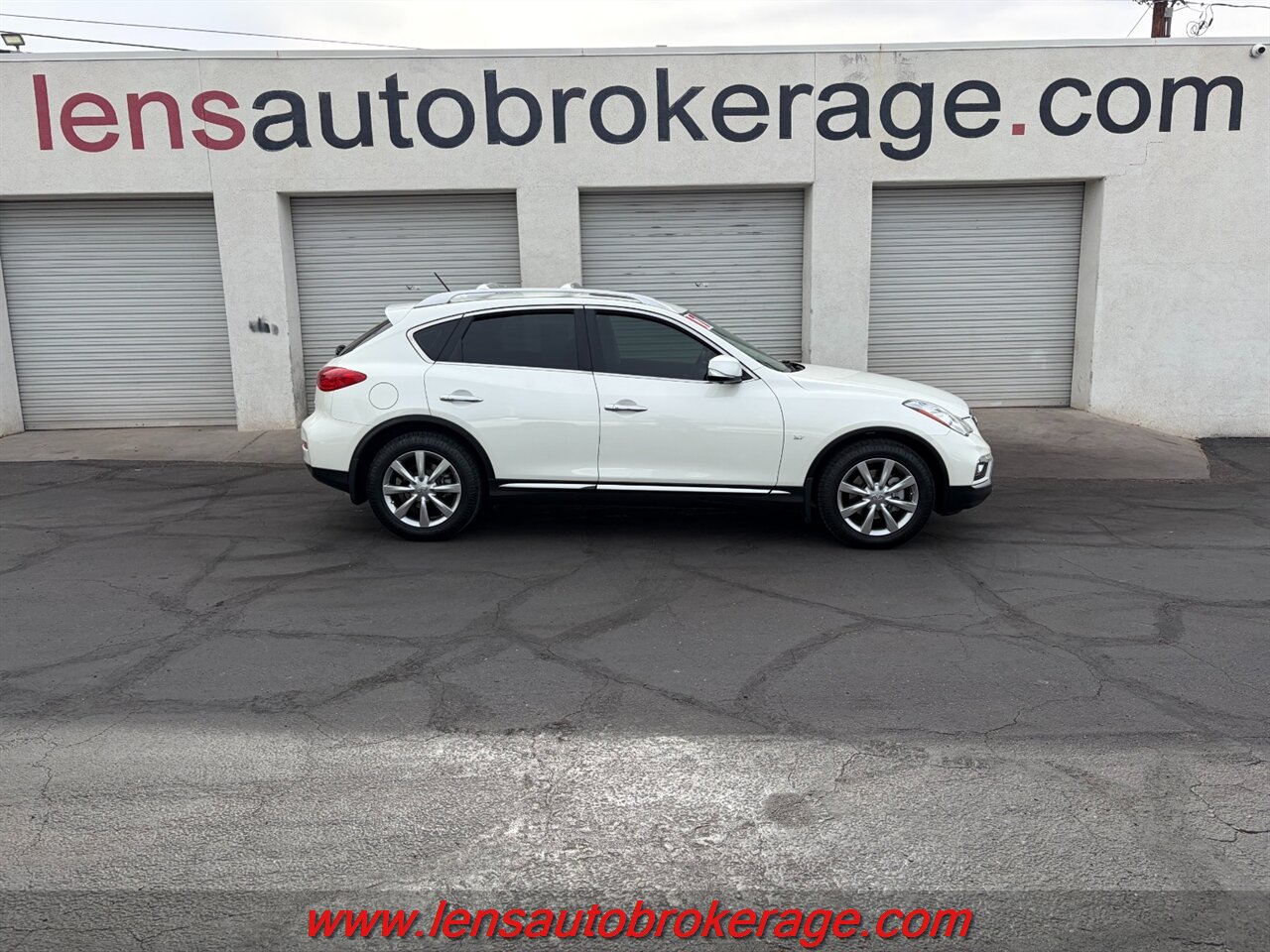 2017 INFINITI QX50   - Photo 1 - Tucson, AZ 85705