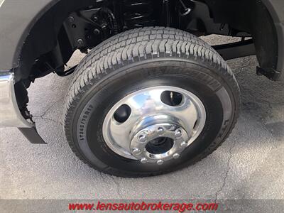 2018 Ford F-350 XLT  *SuperCrew 4x4 Diesel! - Photo 24 - Tucson, AZ 85705