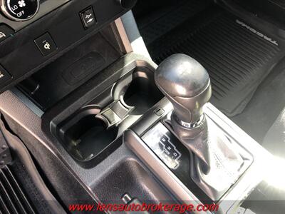 2016 Toyota Tacoma TRD Sport  Double Cab 4x4! - Photo 15 - Tucson, AZ 85705