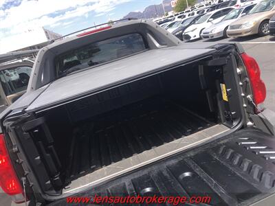 2002 Chevrolet Avalanche 1500  *Nice 4x4! - Photo 18 - Tucson, AZ 85705