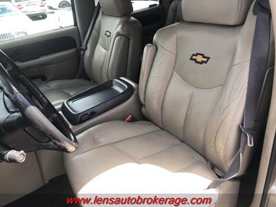 2002 Chevrolet Avalanche 1500  *Nice 4x4! - Photo 12 - Tucson, AZ 85705