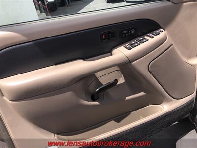 2002 Chevrolet Avalanche 1500  *Nice 4x4! - Photo 9 - Tucson, AZ 85705