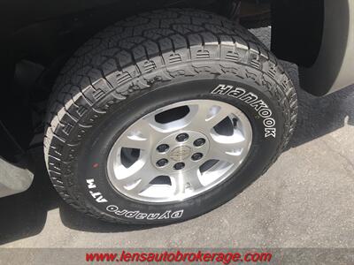 2002 Chevrolet Avalanche 1500  *Nice 4x4! - Photo 25 - Tucson, AZ 85705