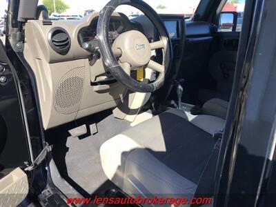 2007 Jeep Wrangler X  *Cool Lifted Hard Top 4 Door! - Photo 10 - Tucson, AZ 85705
