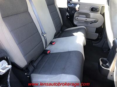 2007 Jeep Wrangler X  *Cool Lifted Hard Top 4 Door! - Photo 18 - Tucson, AZ 85705