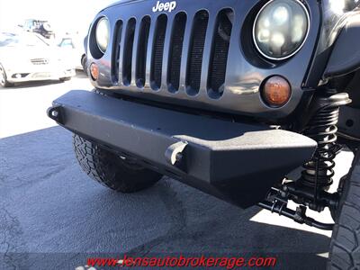 2007 Jeep Wrangler X  *Cool Lifted Hard Top 4 Door! - Photo 23 - Tucson, AZ 85705